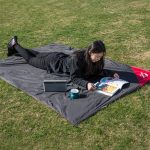 Килимок для пікніка Naturehike NH17D050-B 145x200 см Чорний (6927595724651) - Зображення 5